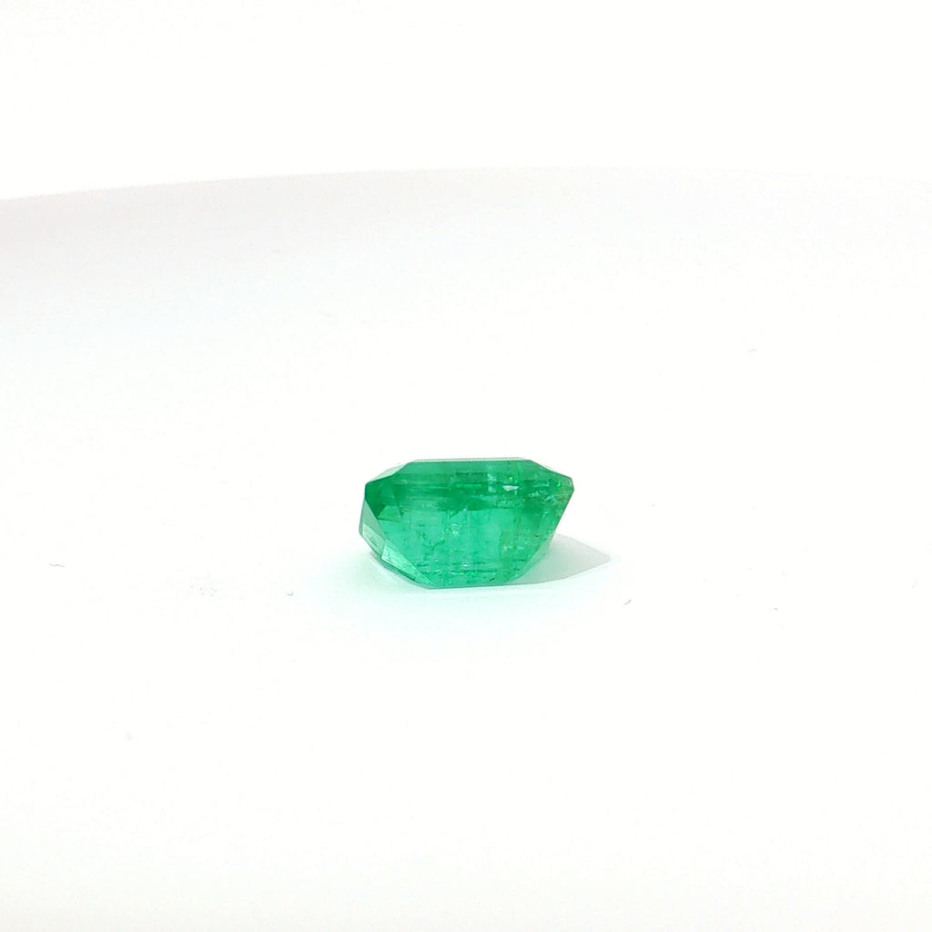 Vivid Green Emerald