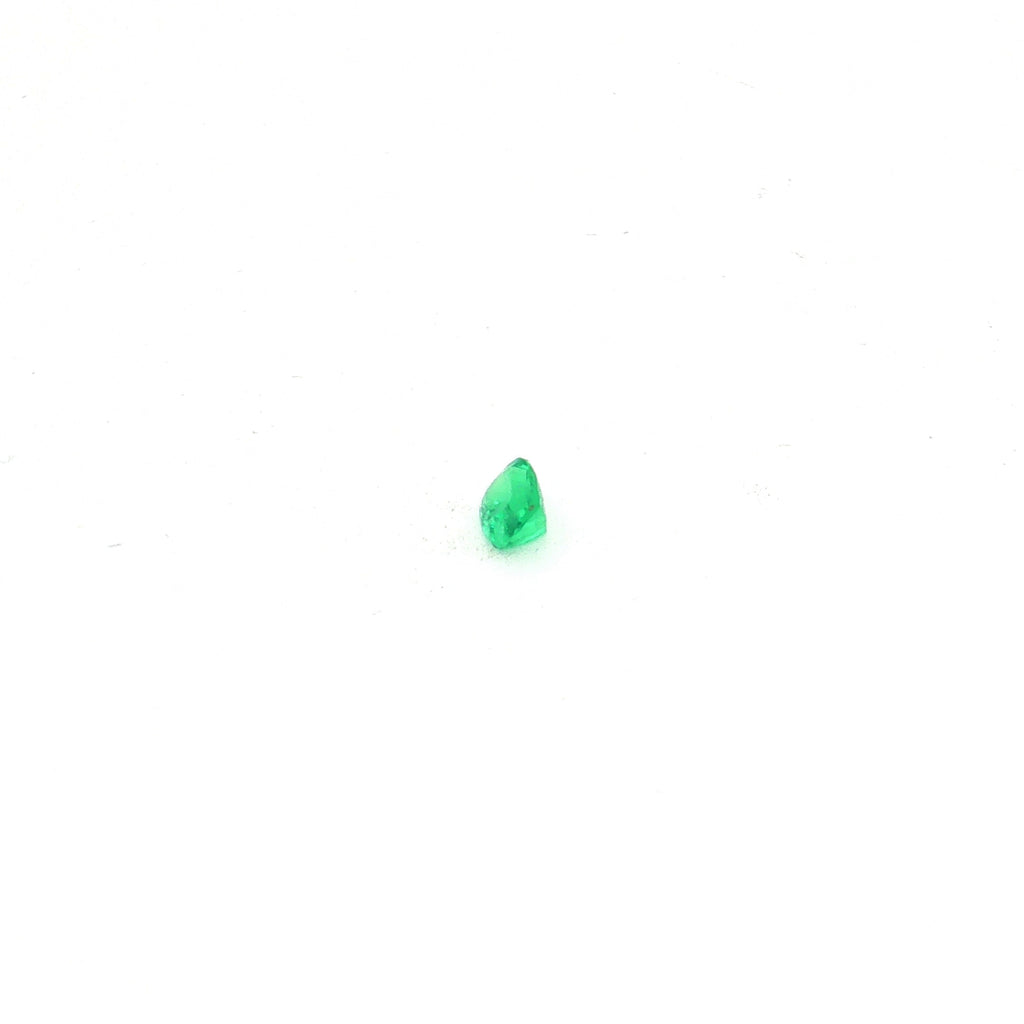 Green Sodalite, 0.46 ct — view 2