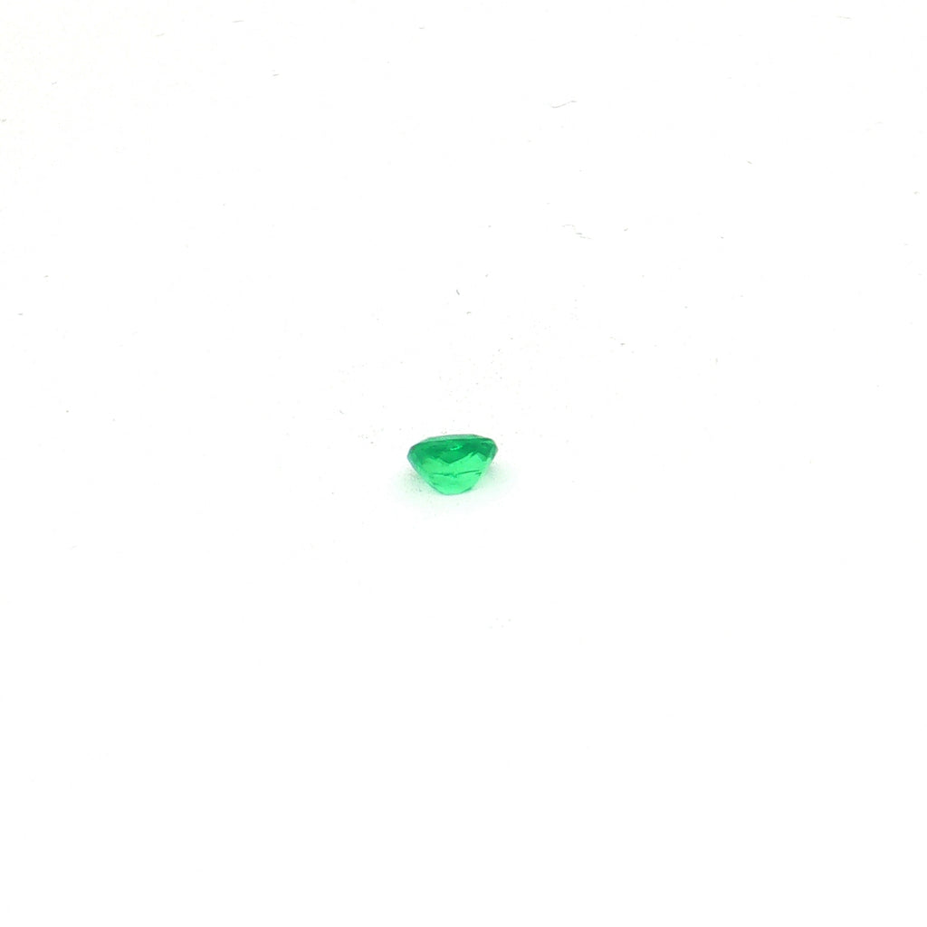 Green Sodalite, 0.46 ct — view 3