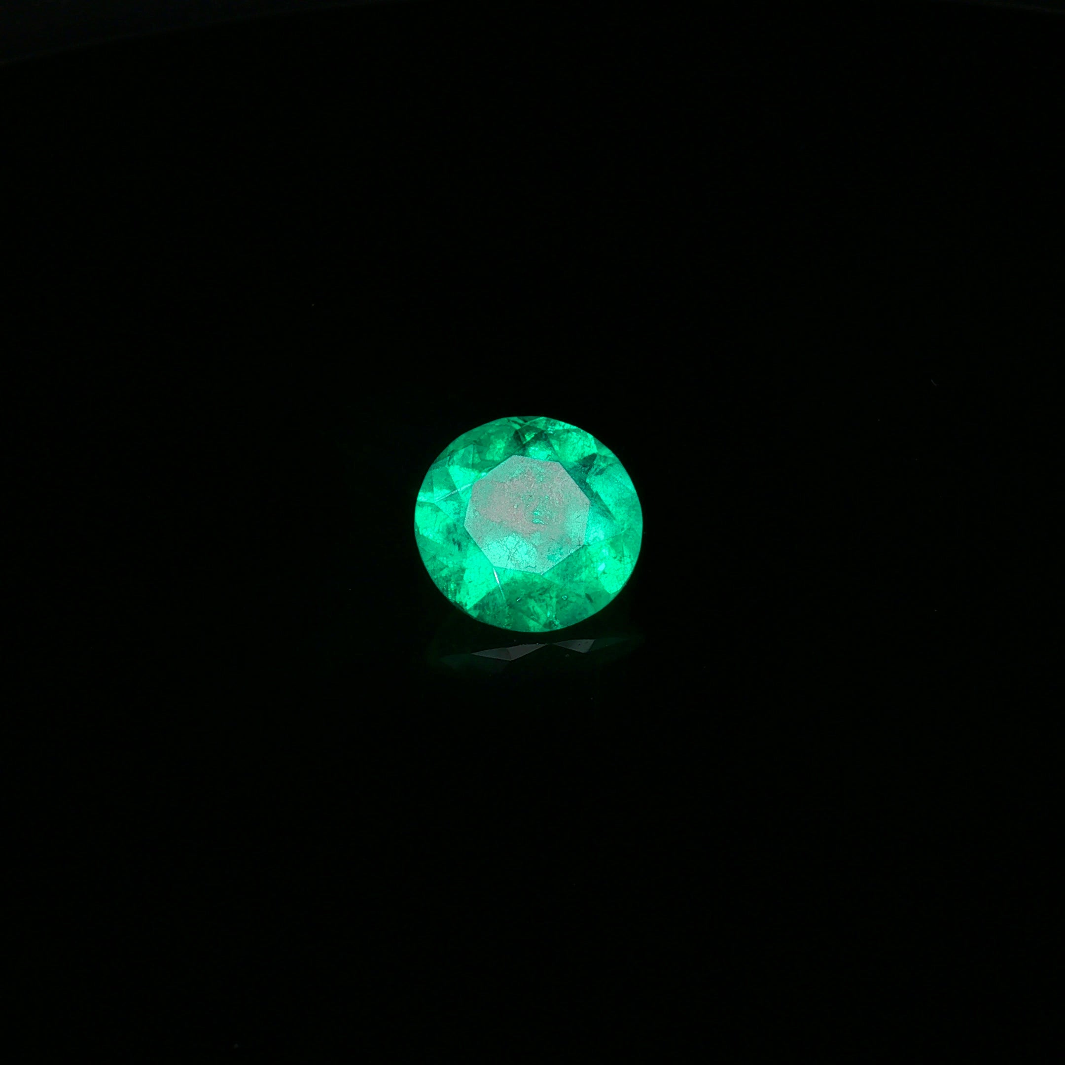 Colombian Vivid Green Emerald · 4.62 ct
