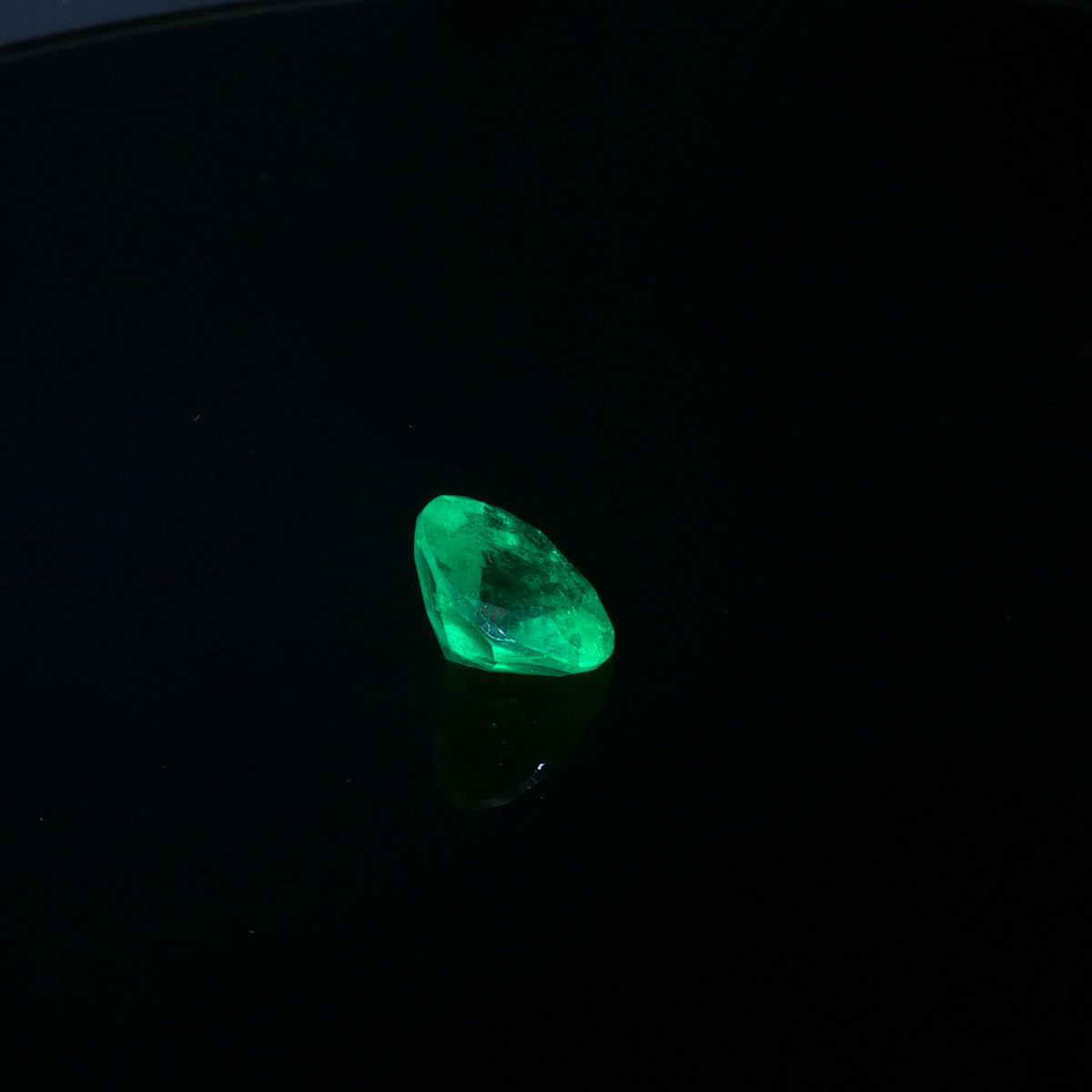Colombian Vivid Green Emerald · 4.62 ct