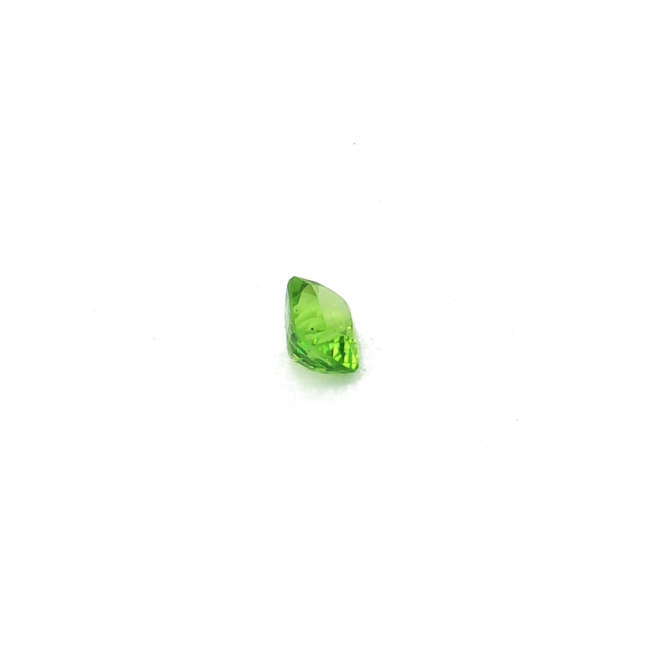 Burmese Yellowish Green Peridot, 3.65 ct — view 4