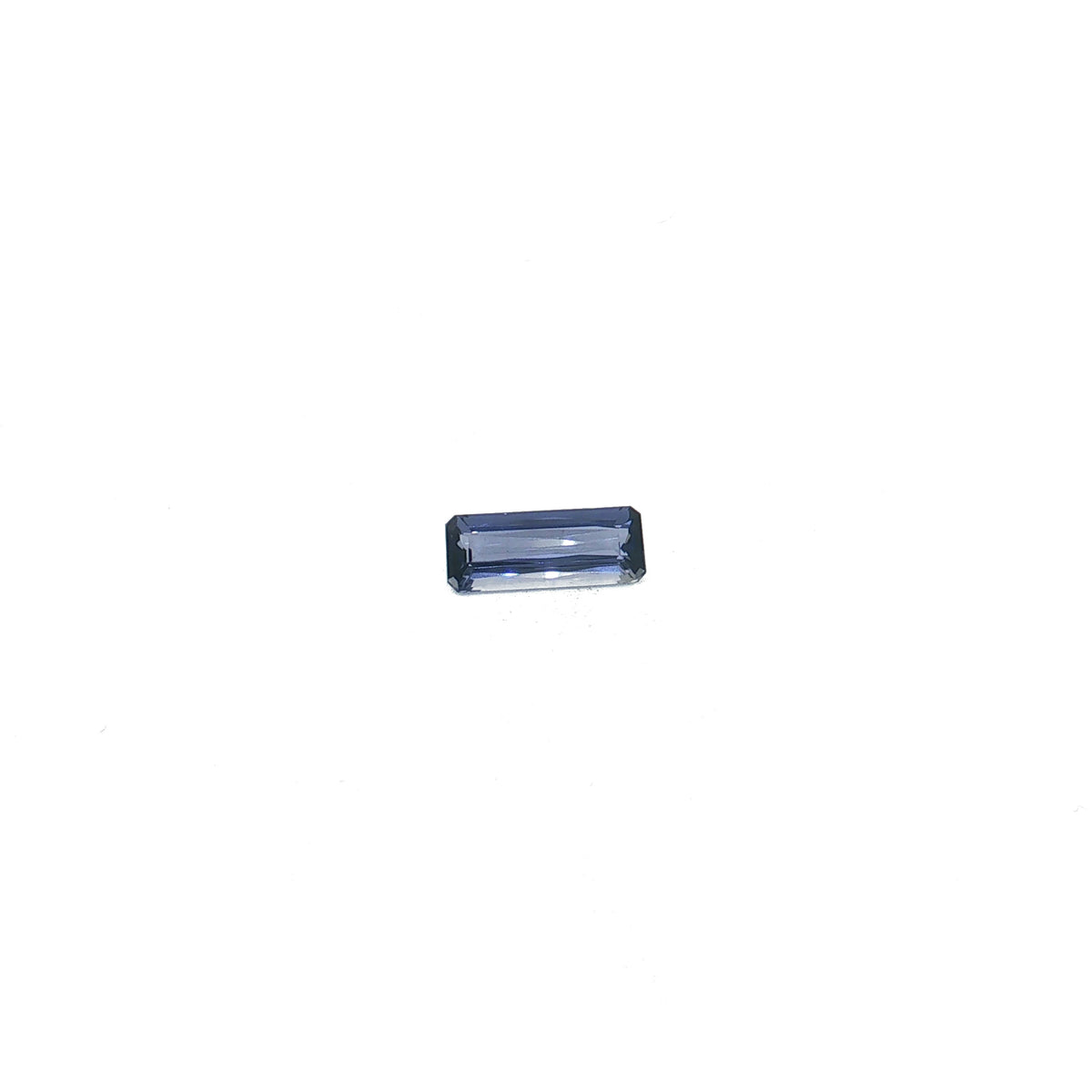 Violet Iolite, 0.94 ct, Octagon · Step / Fancy