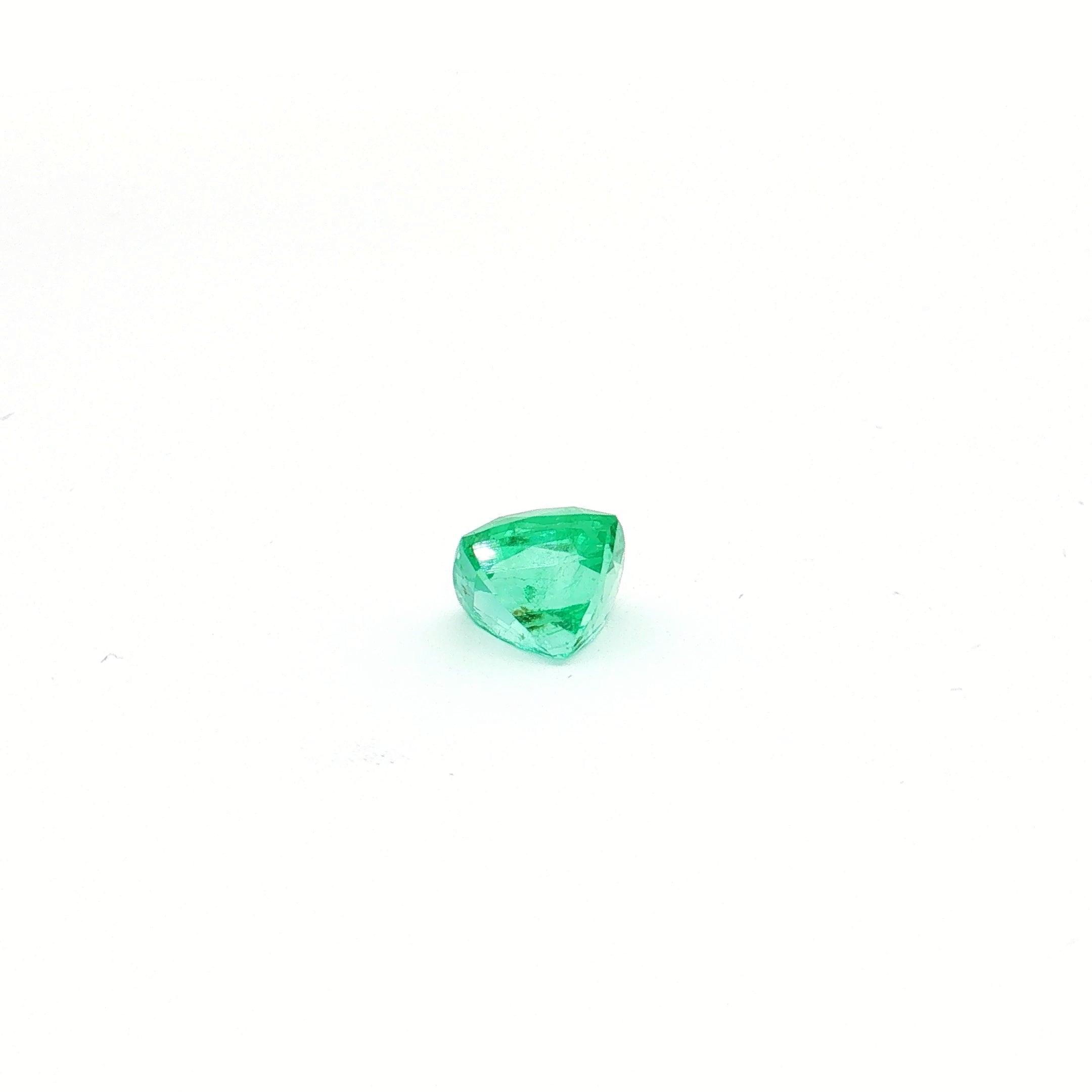 Vivid Green Emerald