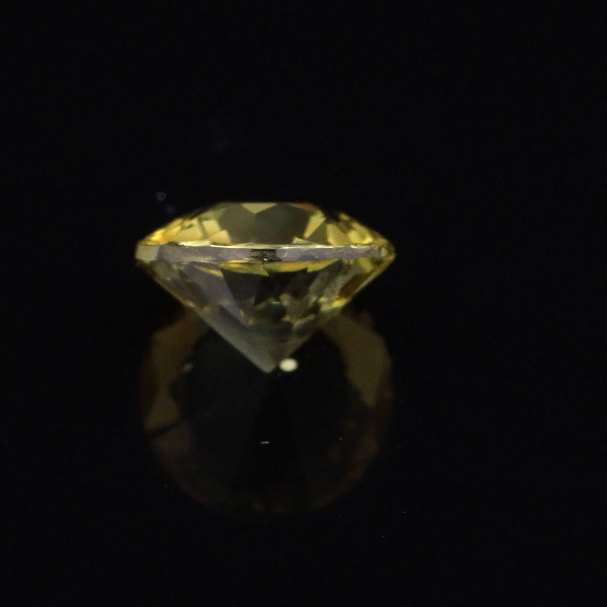 Yellowish-Green Chrysoberyl · 2.33 ct