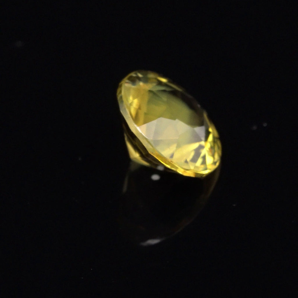 Yellowish-Green Chrysoberyl · 2.33 ct