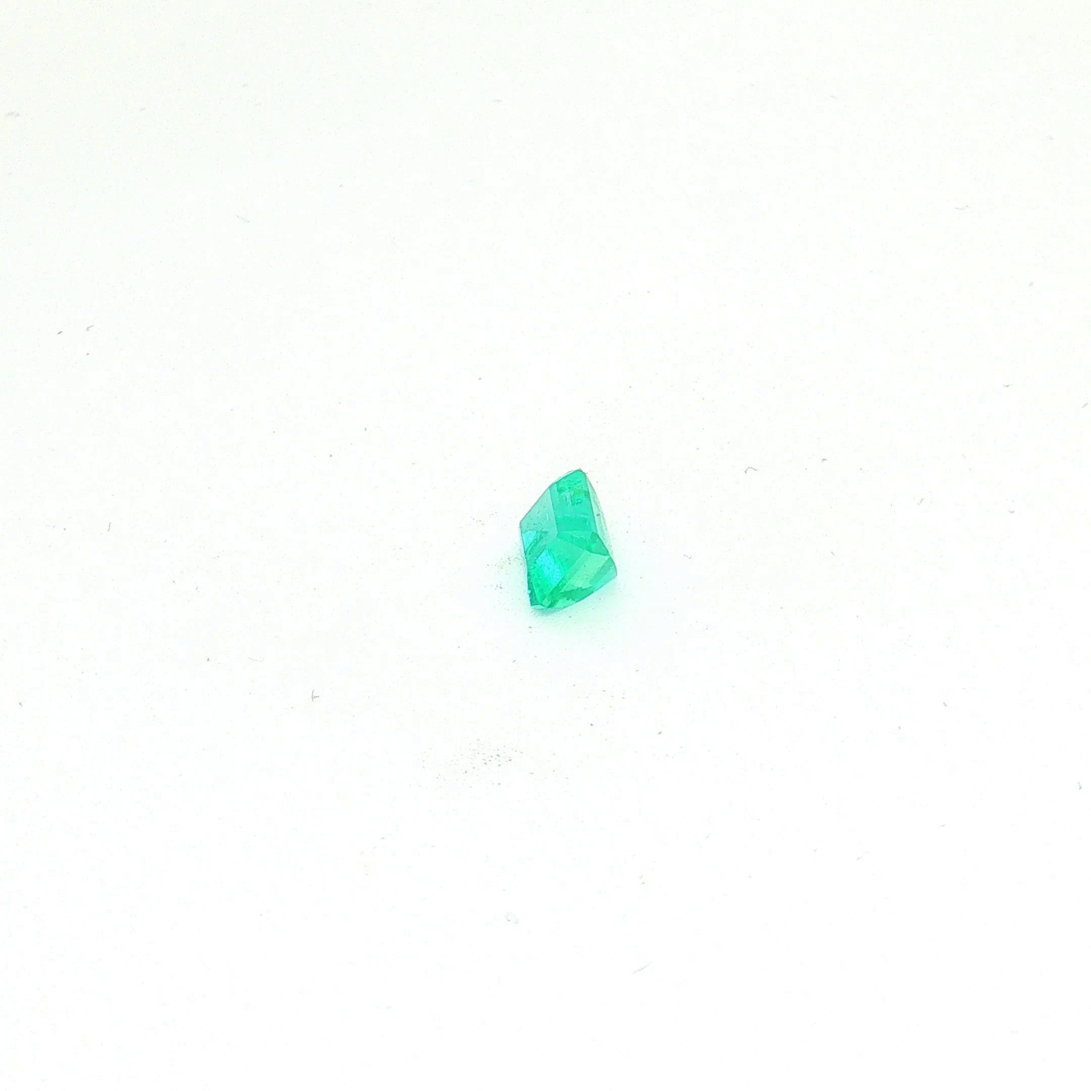 Russian Emerald, 1.05 ct — view 2