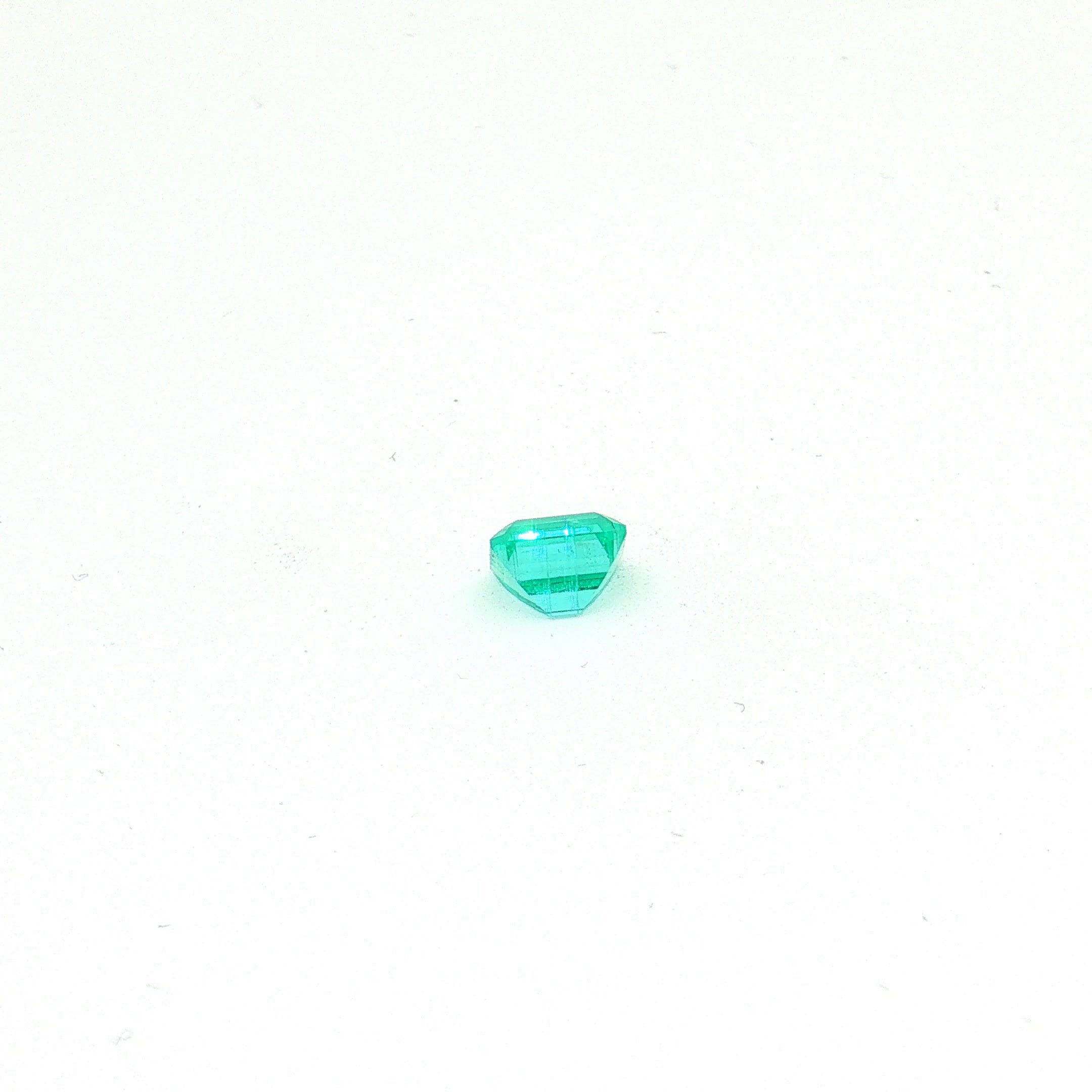 Russian Emerald, 1.05 ct — view 3