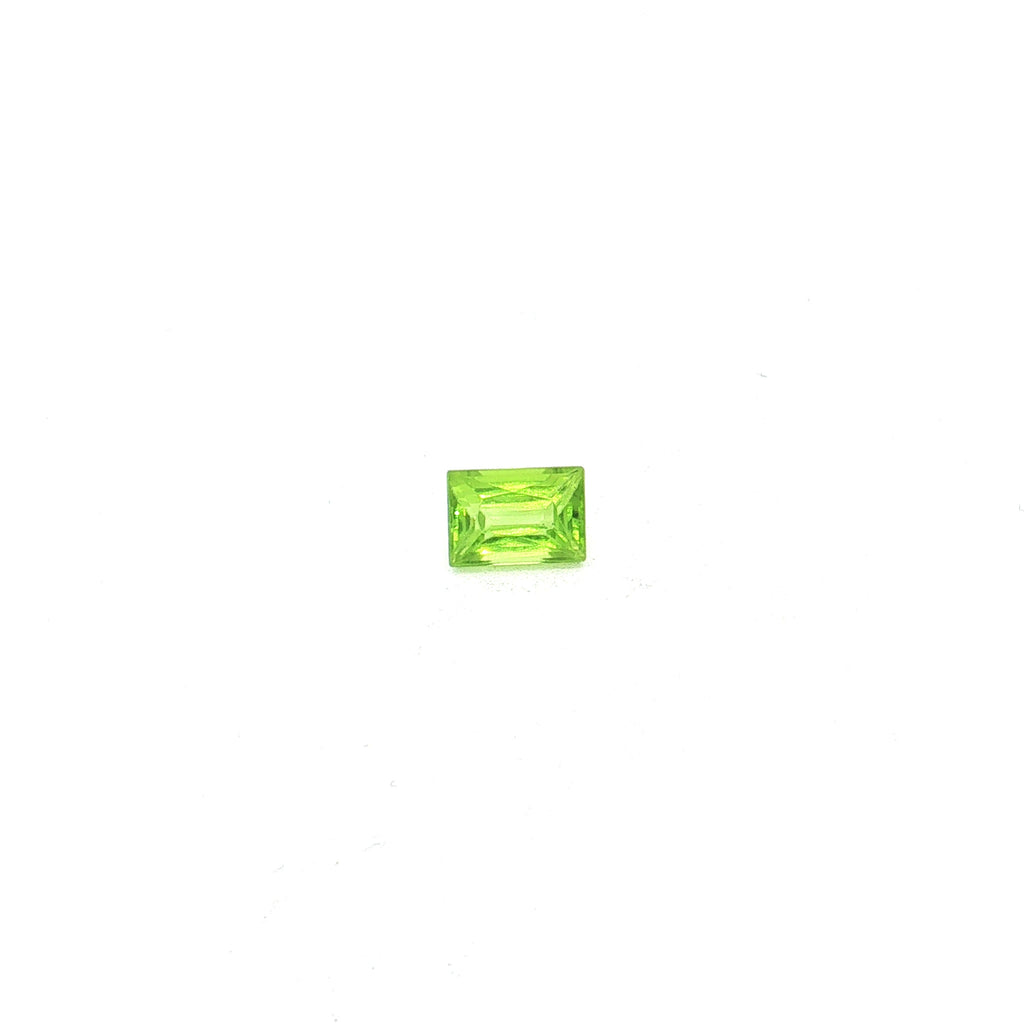 Emerald-Cut Yellowish Green Peridot UN-0291