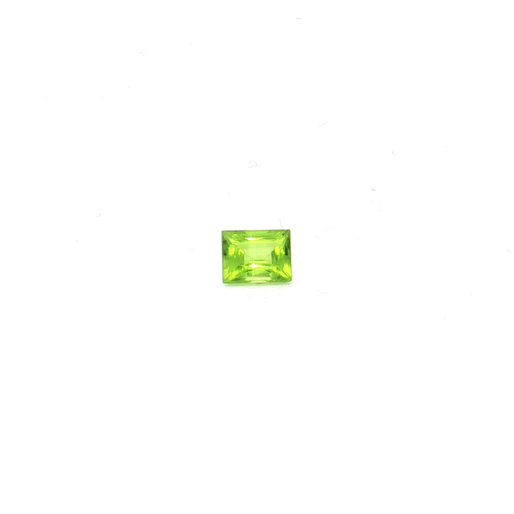 Emerald-Cut Yellowish Green Peridot UN-0305