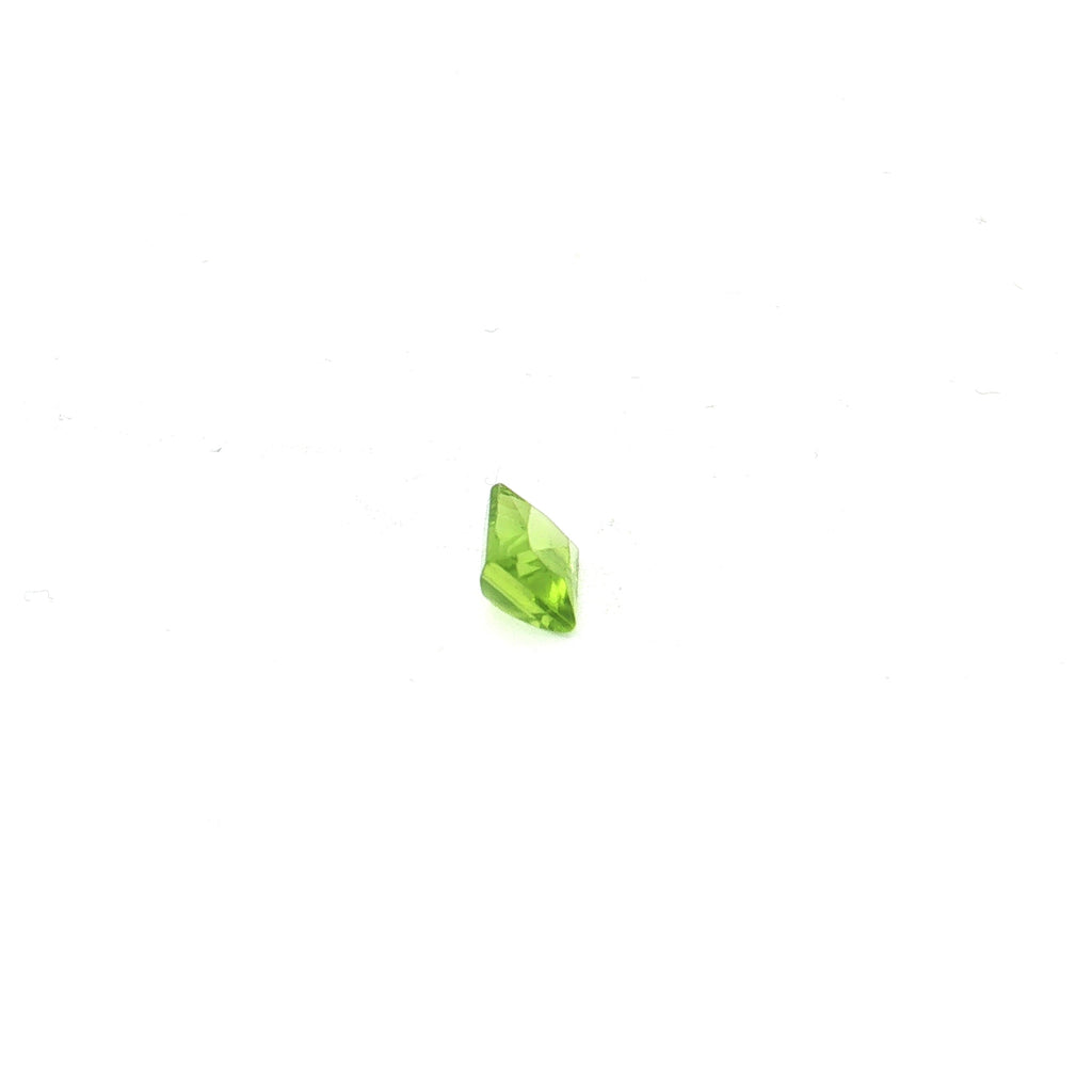 Emerald-Cut Yellowish Green Peridot UN-0305