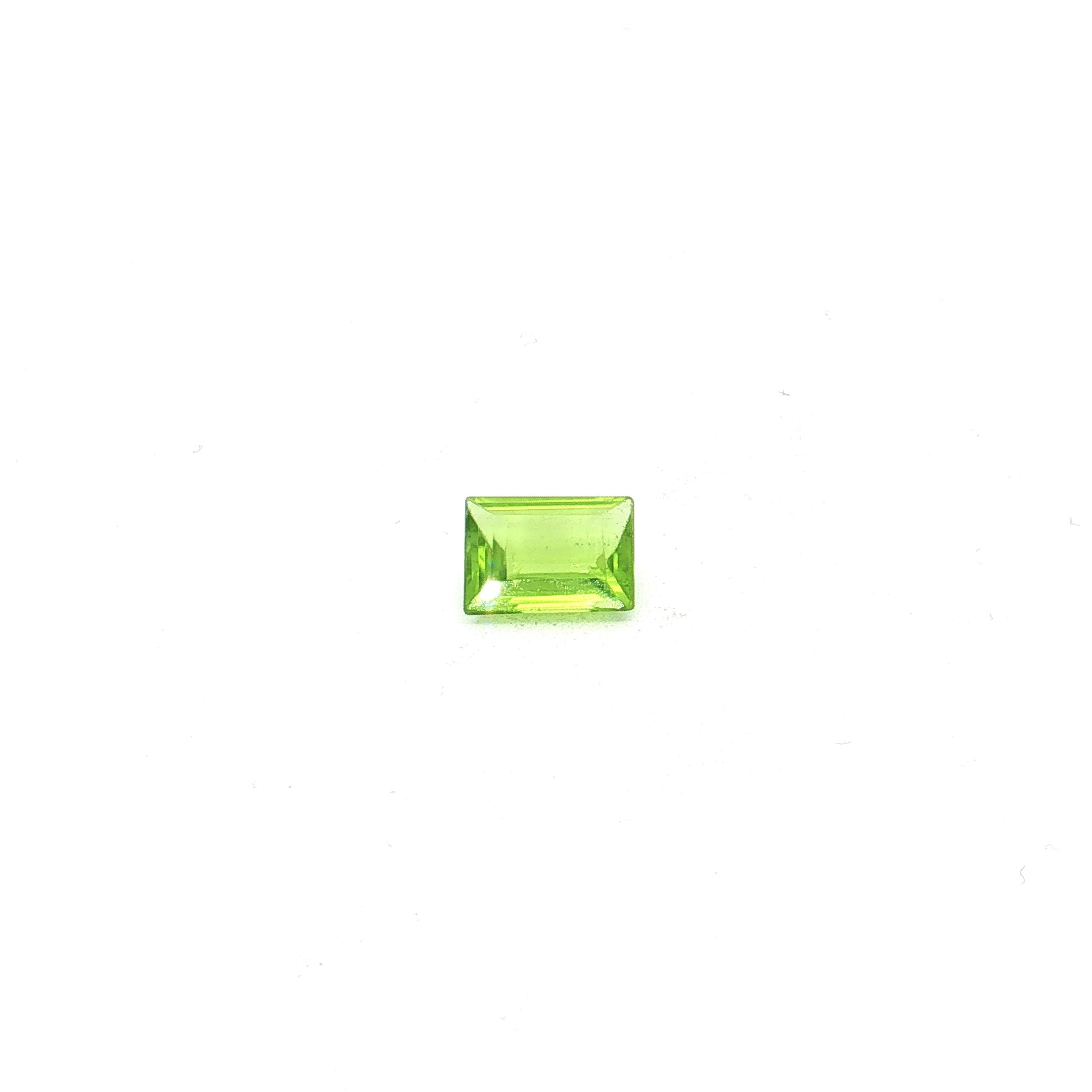 Emerald-Cut Yellowish Green Peridot UN-0306