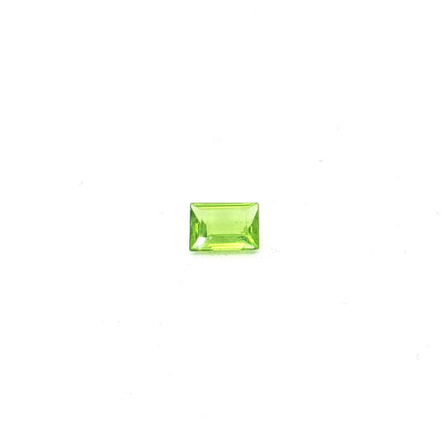 Emerald-Cut Yellowish Green Peridot UN-0306