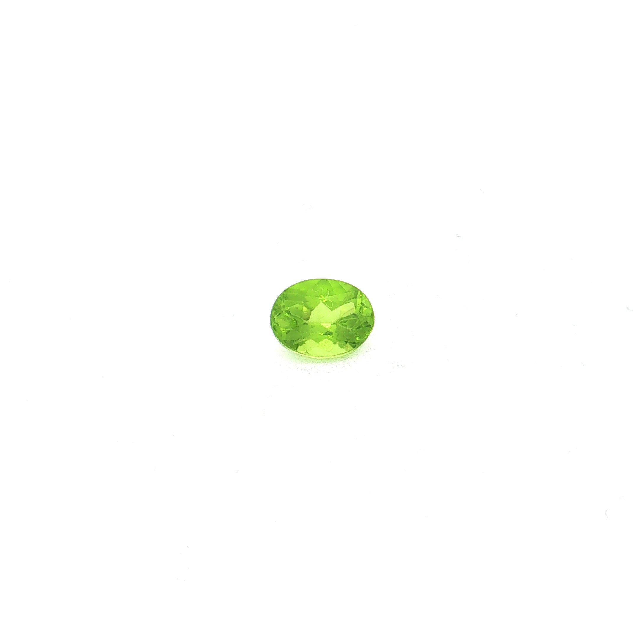 Oval Yellowish Green Peridot UN-0308