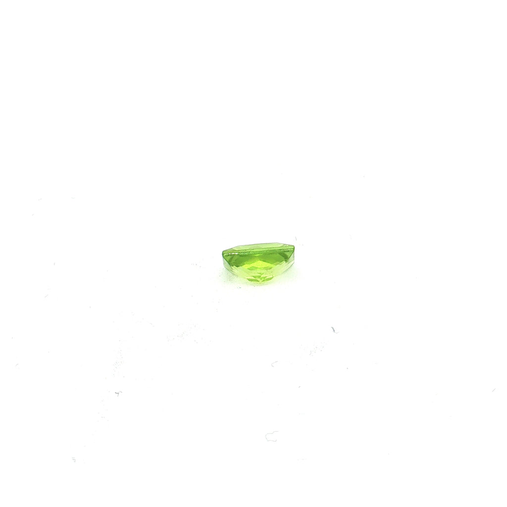 Emerald-Cut Yellowish Green Peridot UN-0311