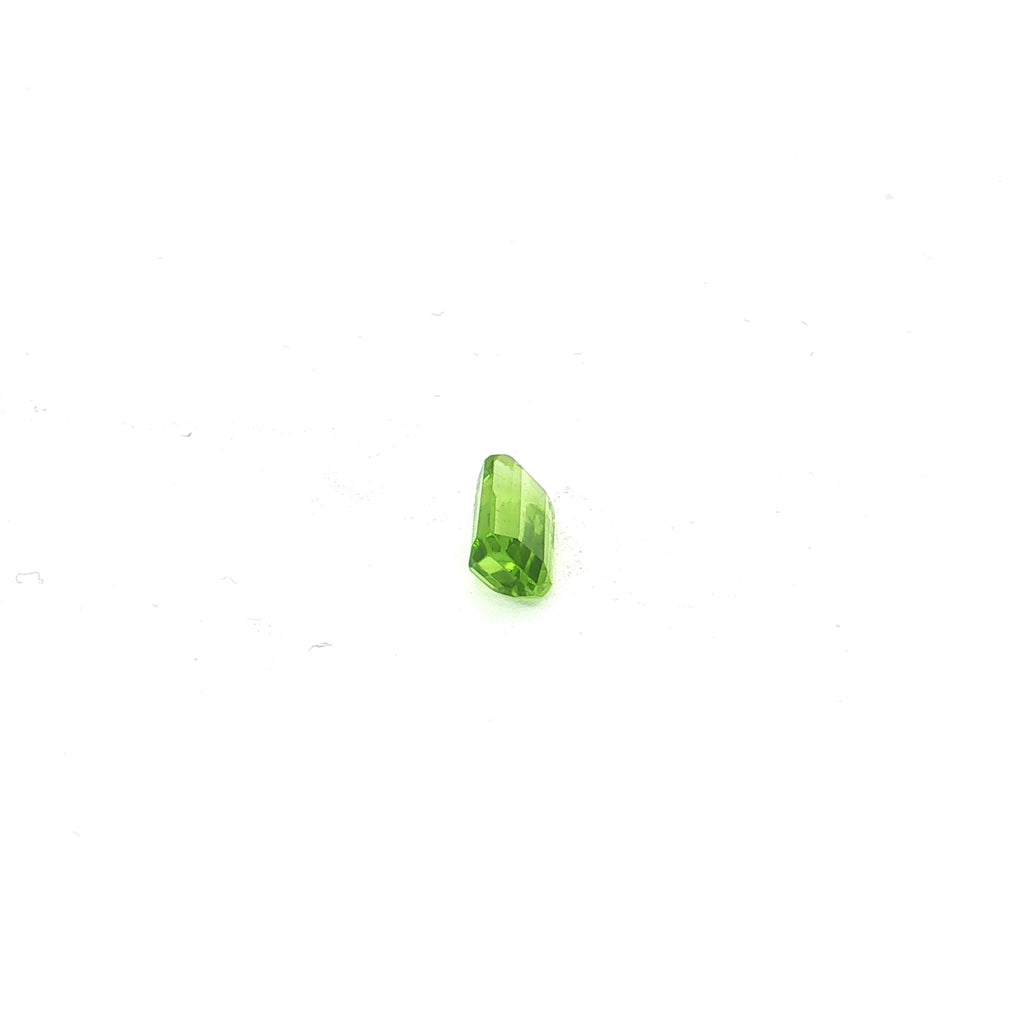 Emerald-Cut Yellowish Green Peridot UN-0312
