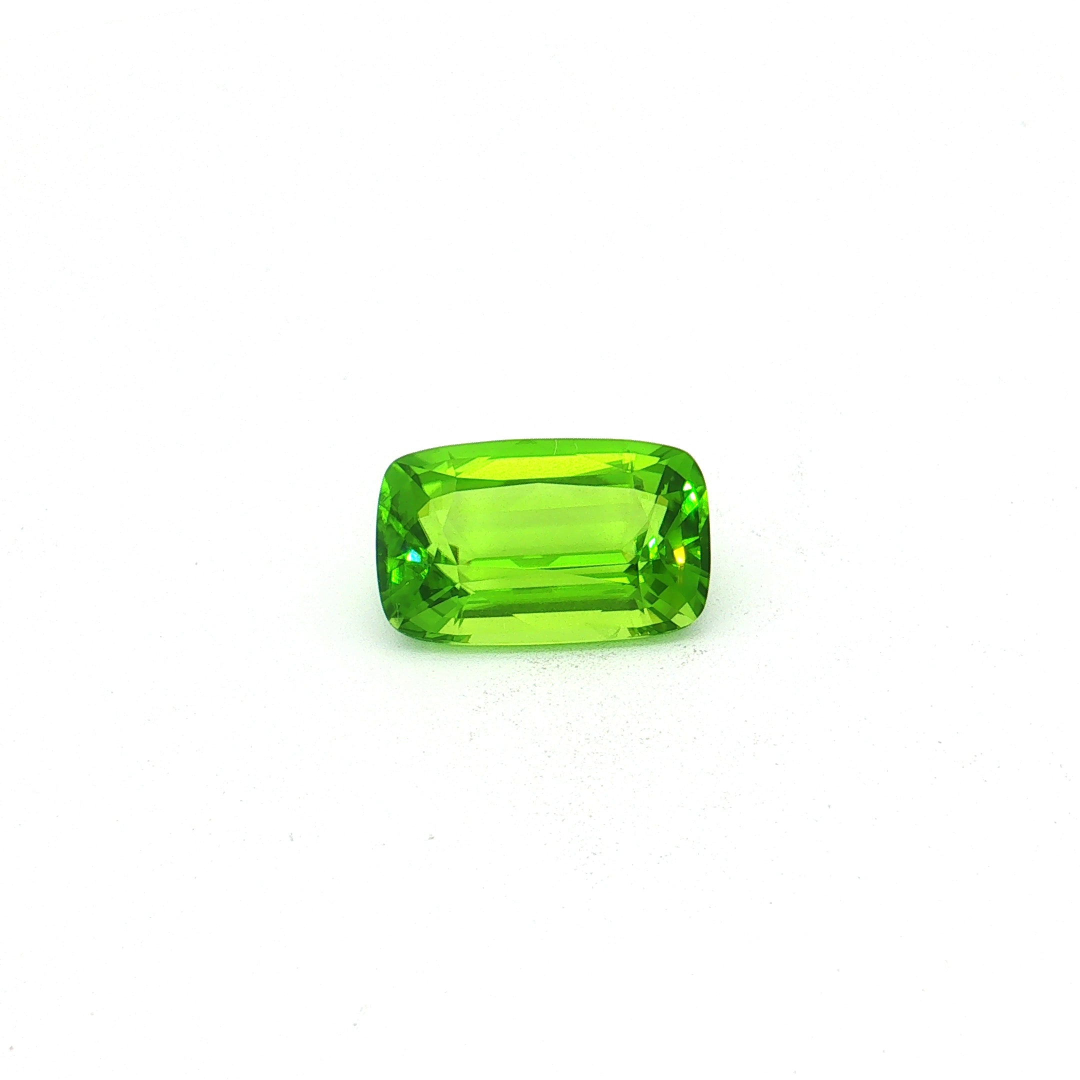 Burmese Yellowish Green Peridot, 11.88 ct, Cushion · Brilliant / Step