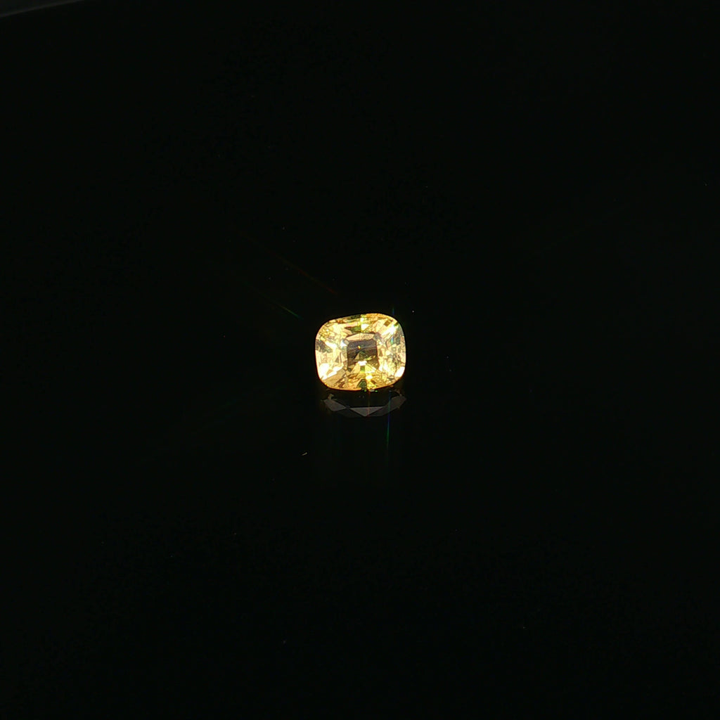 Colour-Change Alexandrite, 1.63 ct, Cushion · Double Brilliant / Step
