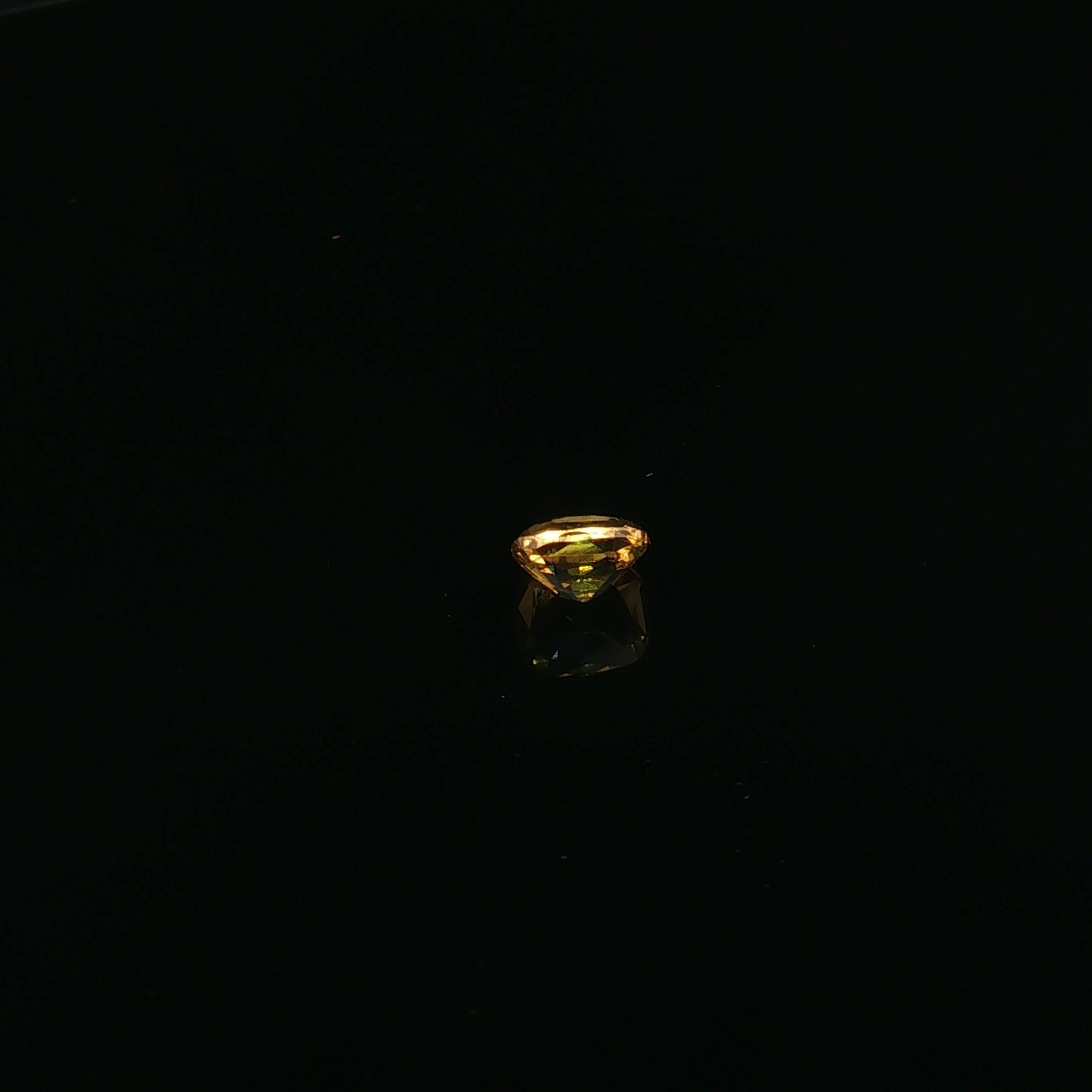 Colour-Change Alexandrite, 1.63 ct — view 3