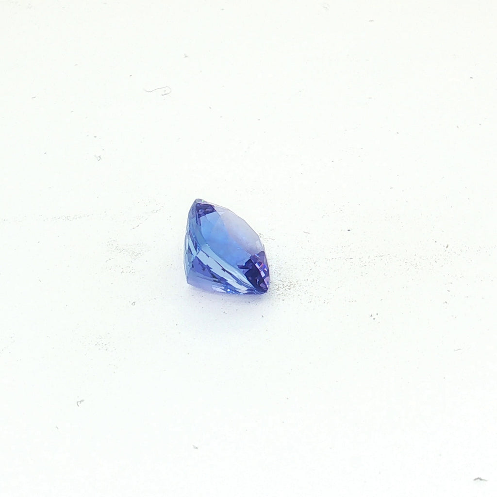 Violetish Blue Tanzanite, 4.38 ct — view 4