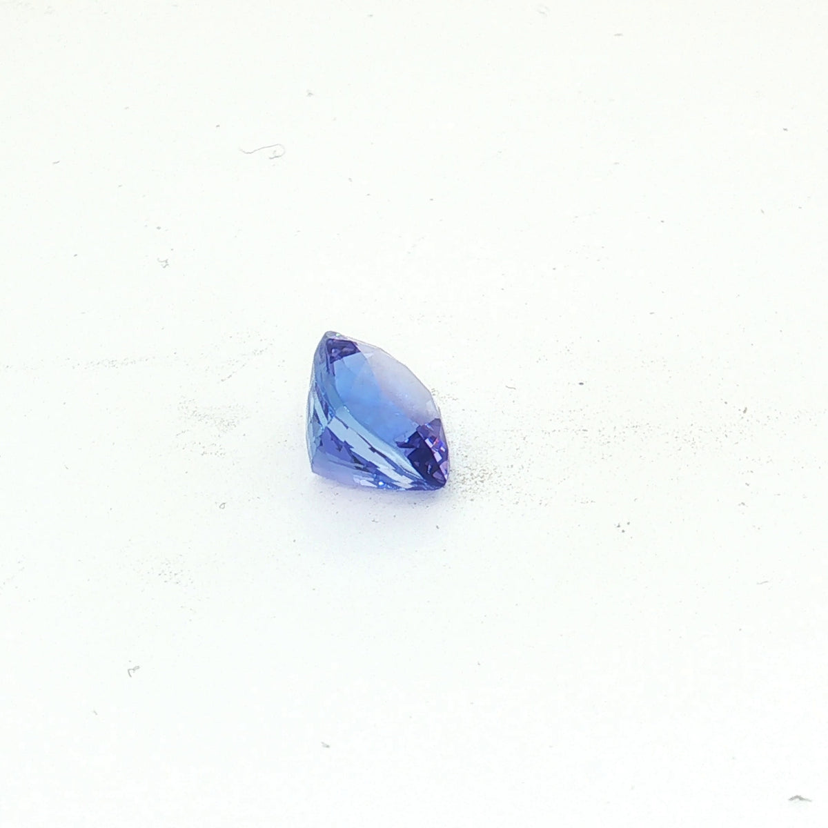 Violetish Blue Tanzanite, 4.38 ct — view 4