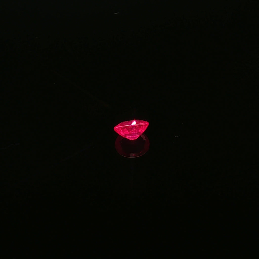 Mahenge Vibrant Pink Spinel, 0.51 ct — view 3
