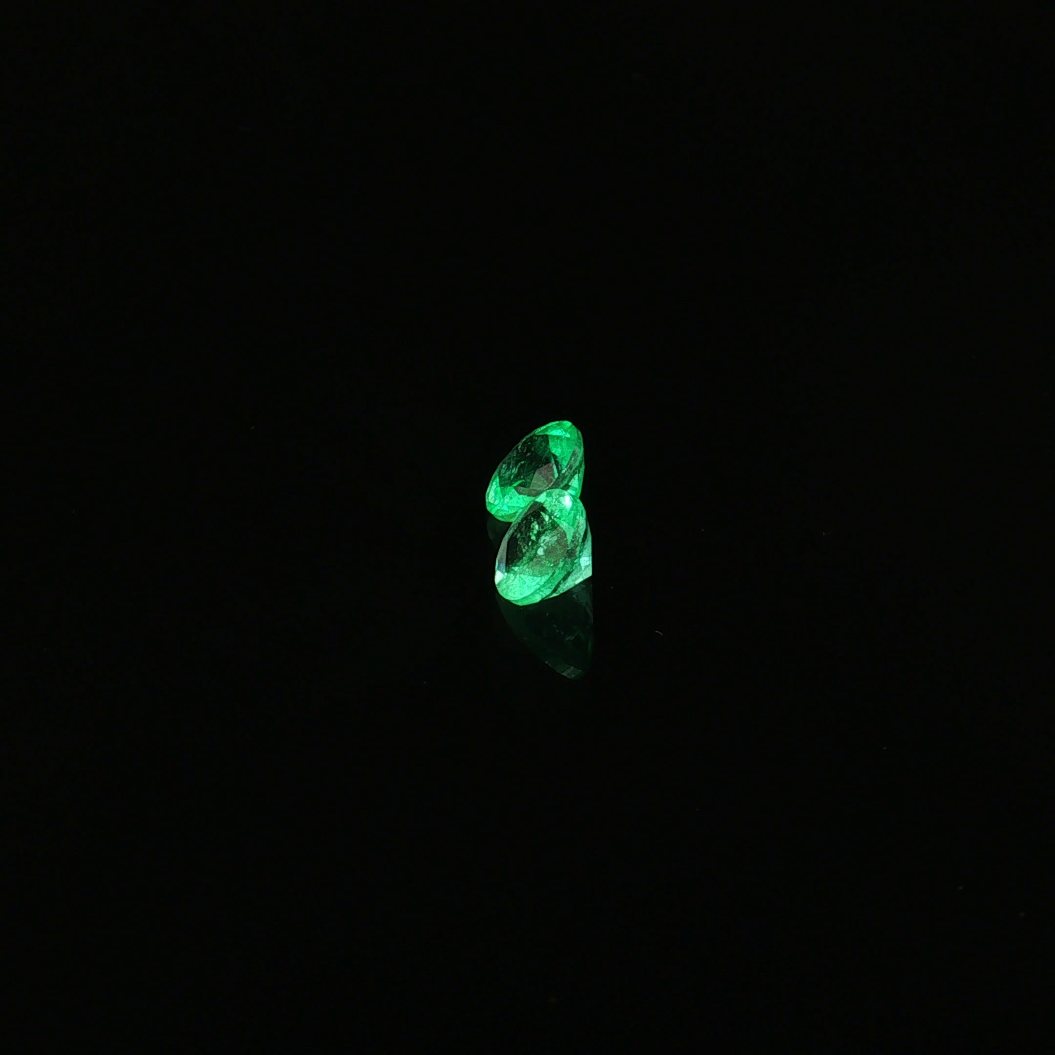 Colombian Emerald Pair, 1.8 ct — view 2