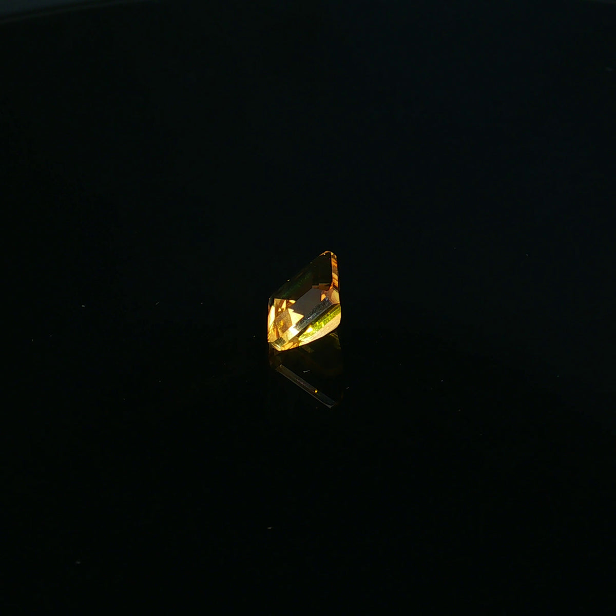 Square-Cut Golden Citrine, 2.29 ct — view 2