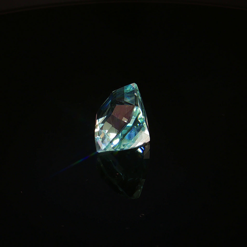 Light Blue Aquamarine, 16.15 ct — view 2