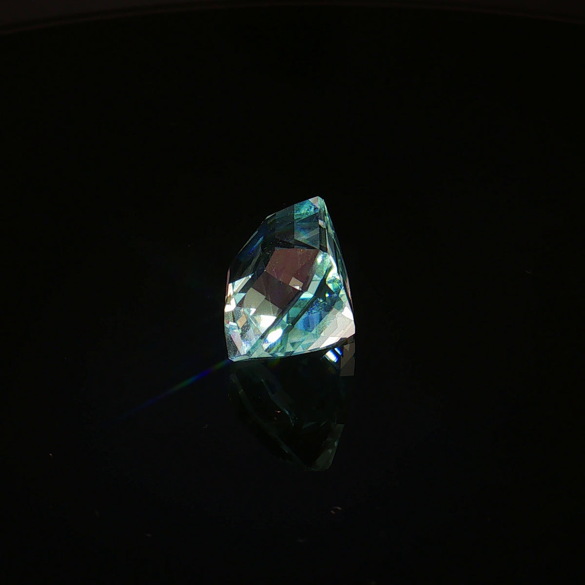 Light Blue Aquamarine, 16.15 ct — view 2