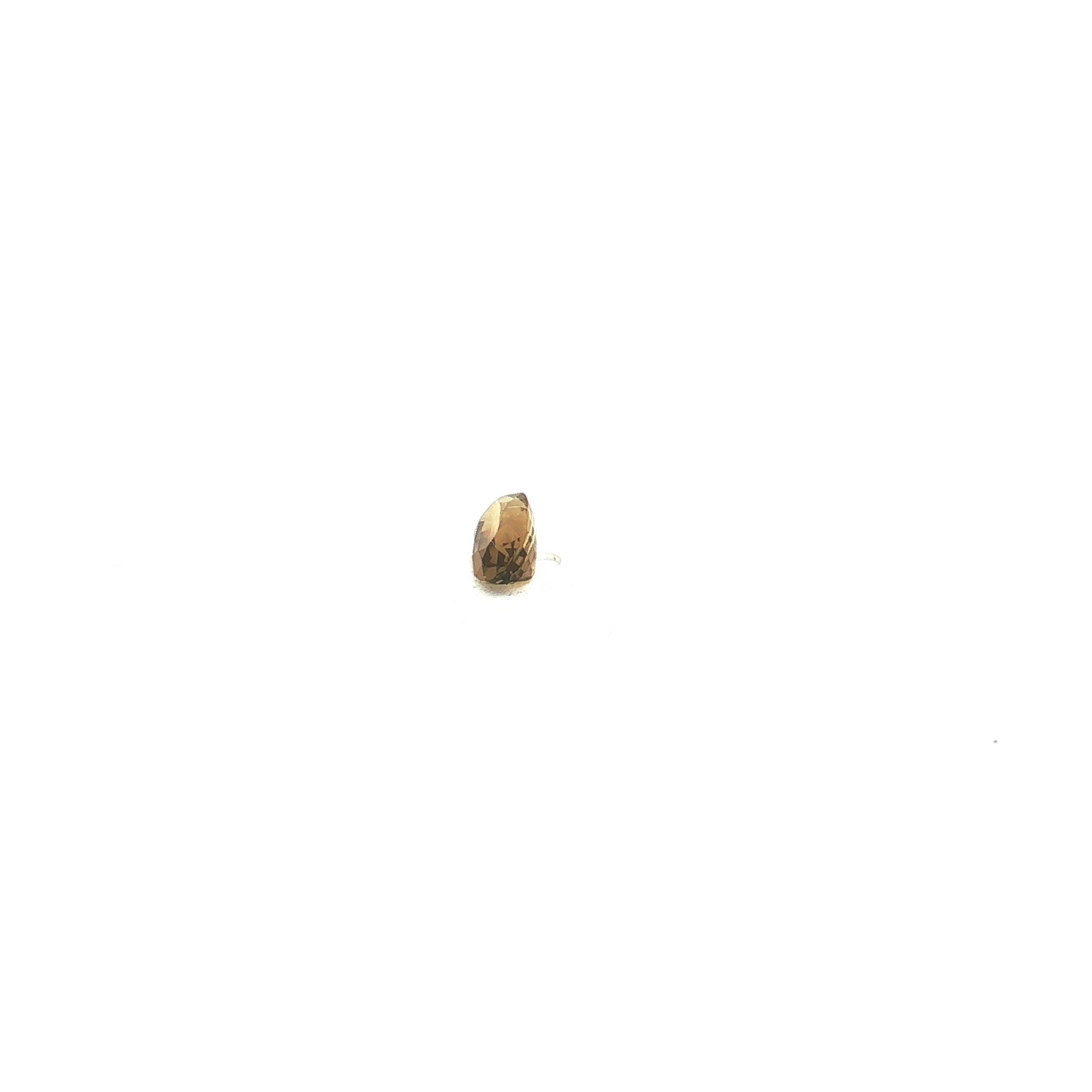 Colour-Change Alexandrite, 0.68 ct — view 2