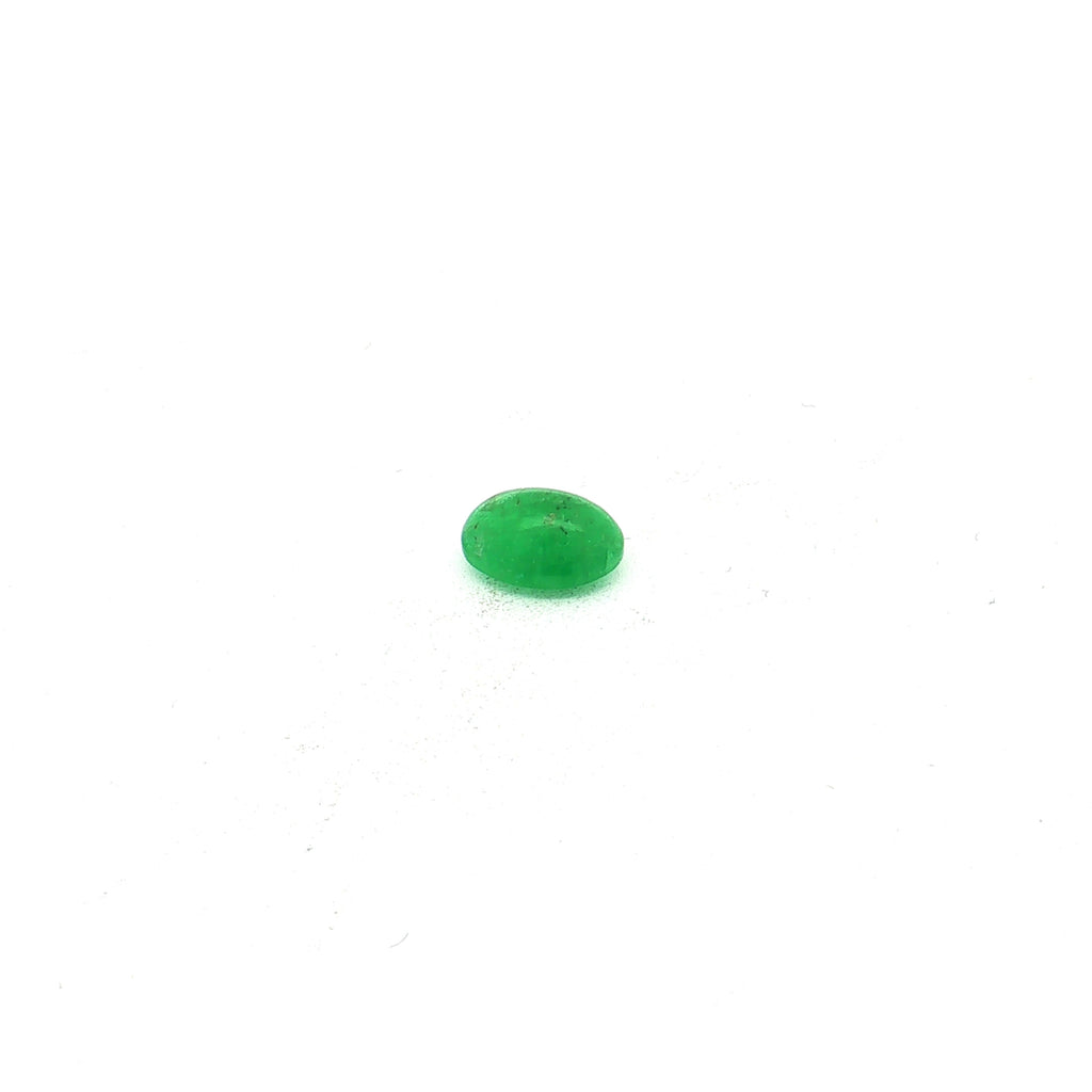 Emerald Cabochon, 1.67 ct, Oval · Cabochon