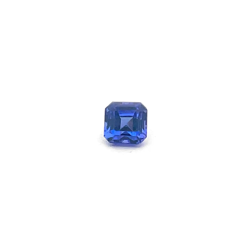 Vivid Blue Tanzanite · 2.67 ct
