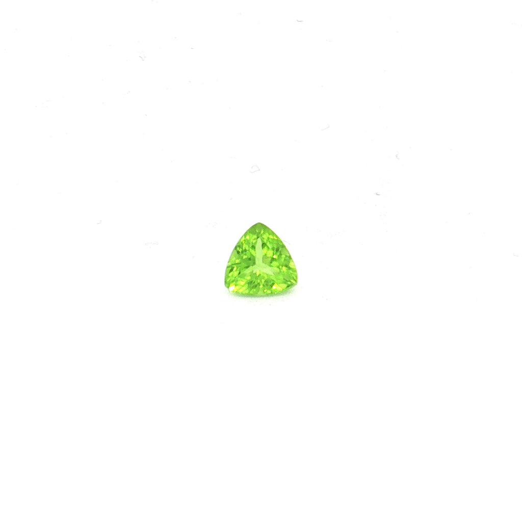 Trillion Yellowish Green Peridot UN-0307 — 360° video