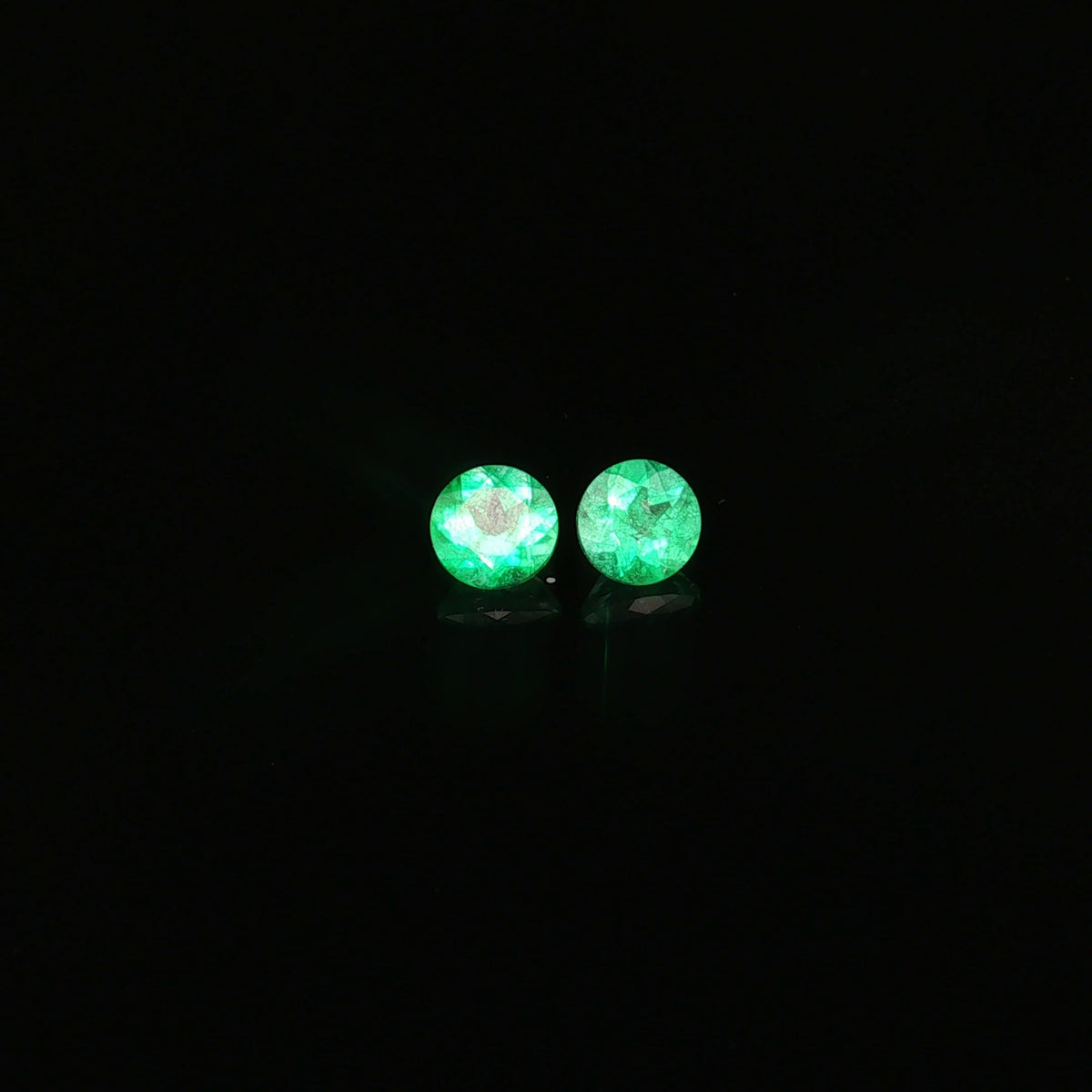 Colombian Emerald Pair, 1.8 ct — video