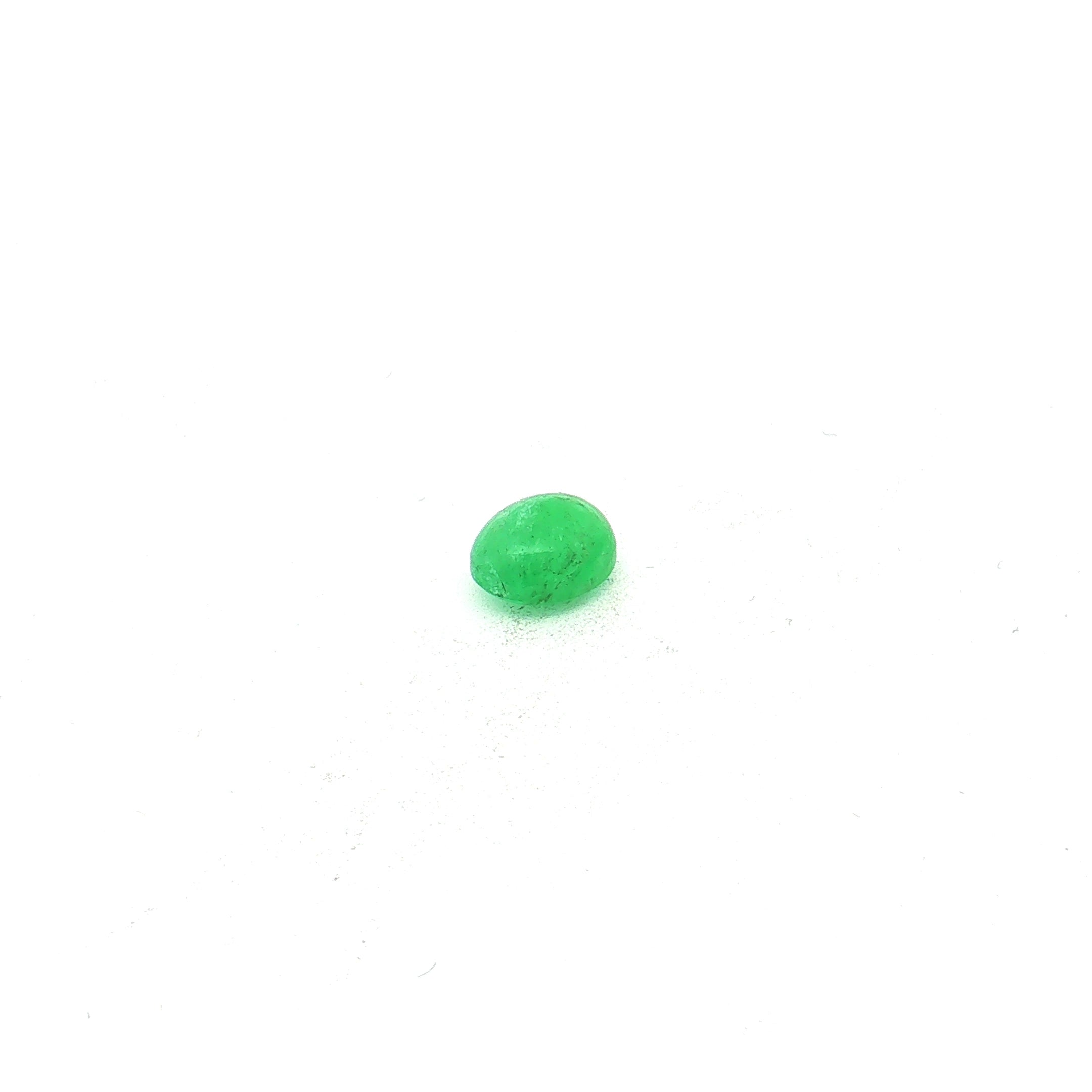 Emerald Cabochon, 1.92 ct — video